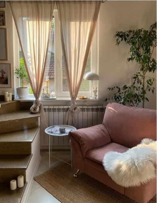 Красиви елементи в интериора от дома на @katieminovic